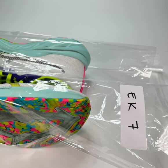 ASICS Dynablast 2 White Neon Green Athletic Comfort Running Shoes Women Size 7.5 - Picture 10 of 10